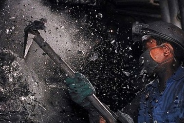 Ngành than sa thải hơn 5.000 lao động trong năm 2015