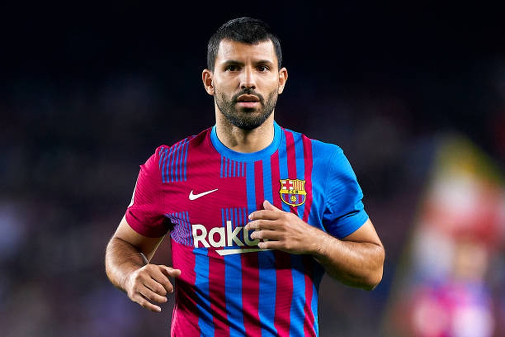 Salário não pago, Sergio Aguero processa Barcelona - 1