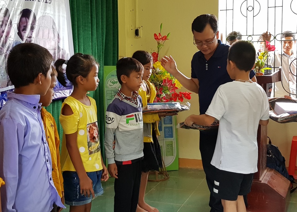 Cảnh báo: Nhiều con trẻ tìm đến cái chết vì áp lực học hành - 3 Cảnh báo: Nhiều con trẻ tìm đến cái chết vì áp lực học hành - 3