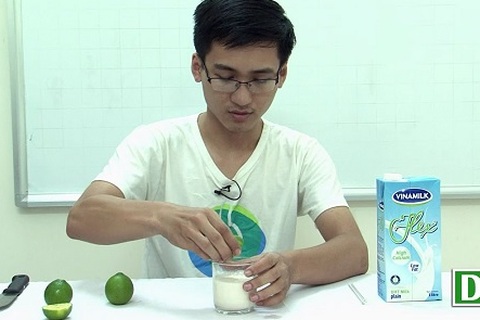 Khoa học vui: Điều gì sẽ xảy ra khi cho nước chanh vào sữa tươi?