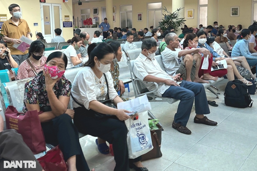 Người tố tiêu cực tại Bệnh viện K: Tôi chỉ muốn bệnh nhân đỡ khổ - 2 Người tố tiêu cực tại Bệnh viện K: Tôi chỉ muốn bệnh nhân đỡ khổ - 2