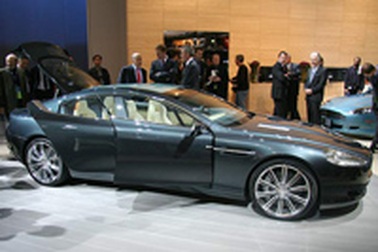 Công nghiệp xe hơi Mỹ - Ảm đạm chợ chiều  