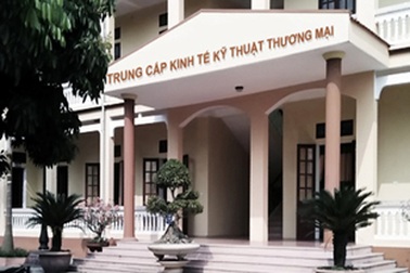 Trường Trung cấp Kinh tế Kỹ thuật Thương mại thông báo tuyển sinh hệ chính quy năm 2013