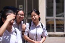 Đề thi chuyên Văn vào lớp 10 Trường THPT chuyên Khoa học Xã hội và Nhân văn