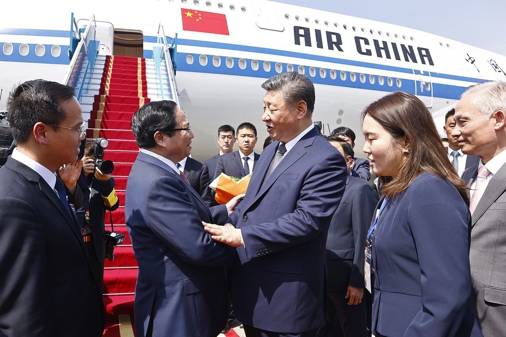 Tổng Bí thư, Chủ tịch Trung Quốc rời Hà Nội, kết thúc chuyến thăm Việt Nam - 2 Tổng Bí thư, Chủ tịch Trung Quốc rời Hà Nội, kết thúc chuyến thăm Việt Nam - 2