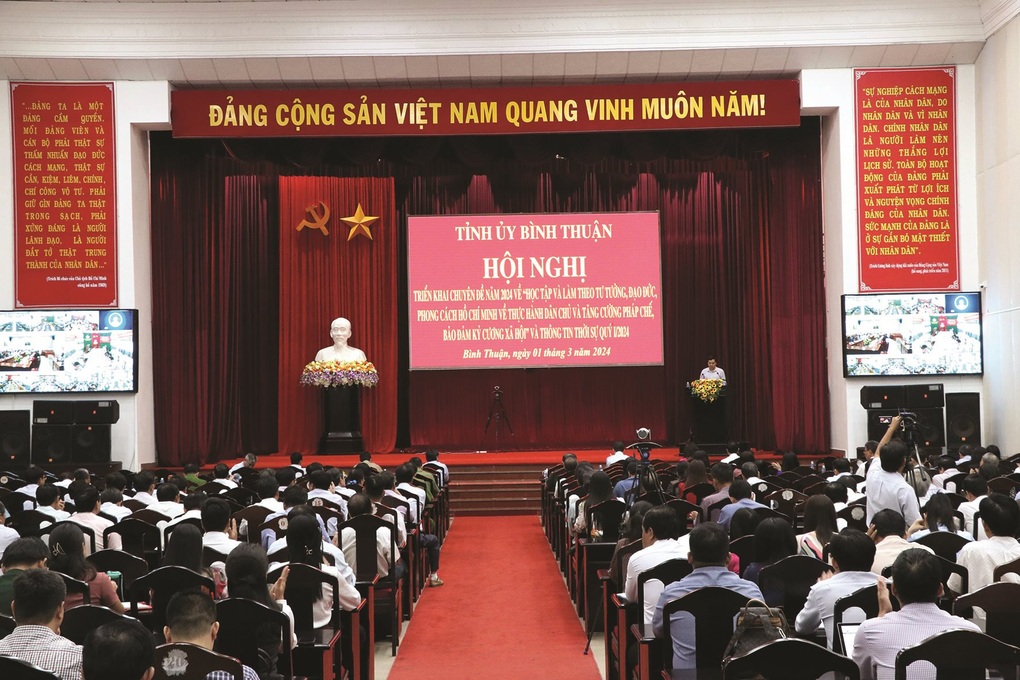 Hiệu quả từ các chuyên đề học tập và làm theo tư tưởng, đạo đức, phong cách Hồ Chí Minh - 2 Hiệu quả từ các chuyên đề học tập và làm theo tư tưởng, đạo đức, phong cách Hồ Chí Minh - 2