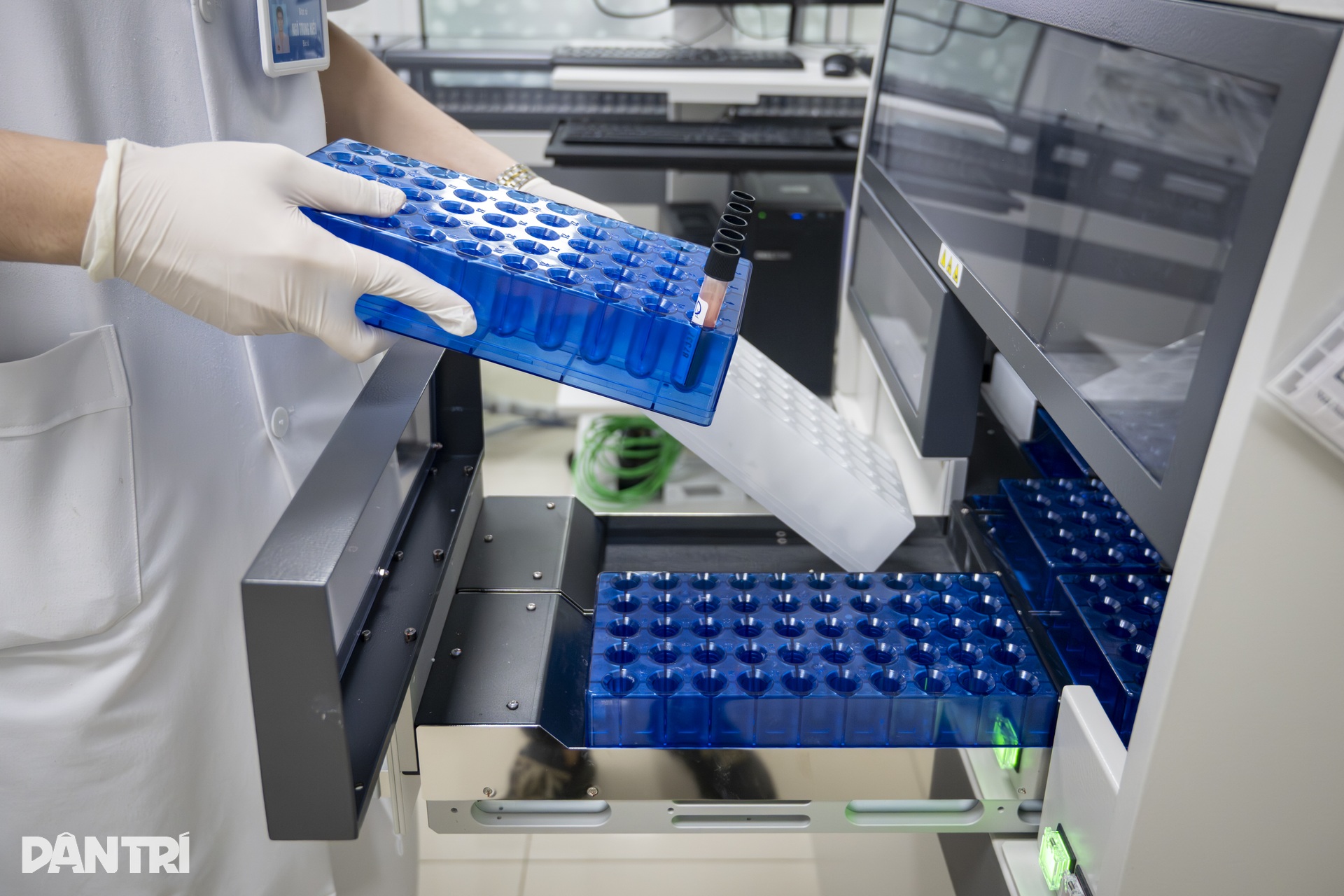 Hệ thống xét nghiệm máu tự động 20.000 mẫu/ngày hiện đại bậc nhất Việt Nam - 5