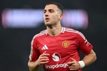 Man Utd nhận tổn thất lớn trước màn so tài với Man City