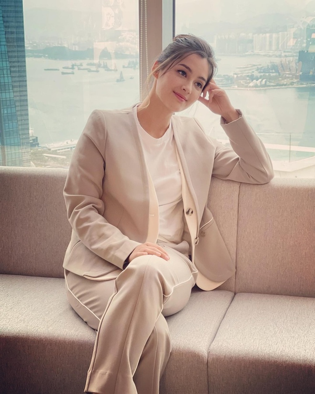 Vụ cháy chung cư tại Hong Kong: Giới giải trí đồng loạt dừng hoạt động - 2