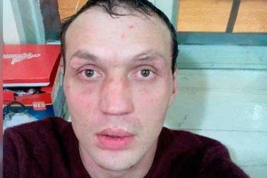 Tự huỷ hoại bản thân vì nỗi sợ bị theo dõi