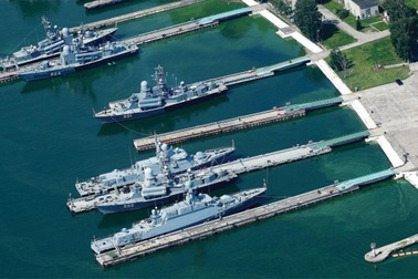 Nga cảnh báo đáp trả hạt nhân nếu NATO phong tỏa Kaliningrad