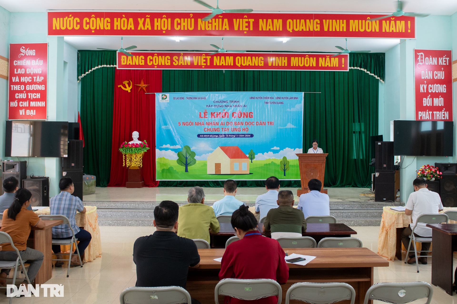 Báo Dân trí khởi công 5 ngôi nhà Nhân ái tại tỉnh Tuyên Quang - 1 Báo Dân trí khởi công 5 ngôi nhà Nhân ái tại tỉnh Tuyên Quang - 1