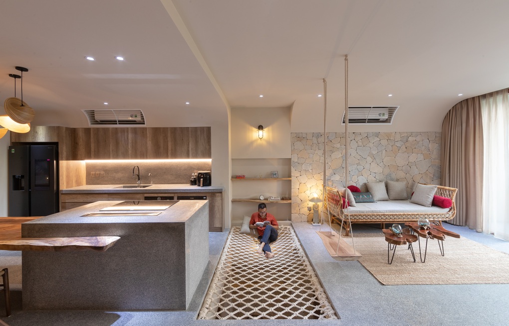 Độc đáo nhà không vách ngăn ở Hà Nội, giúp gia chủ tiết kiệm điện năng - 6