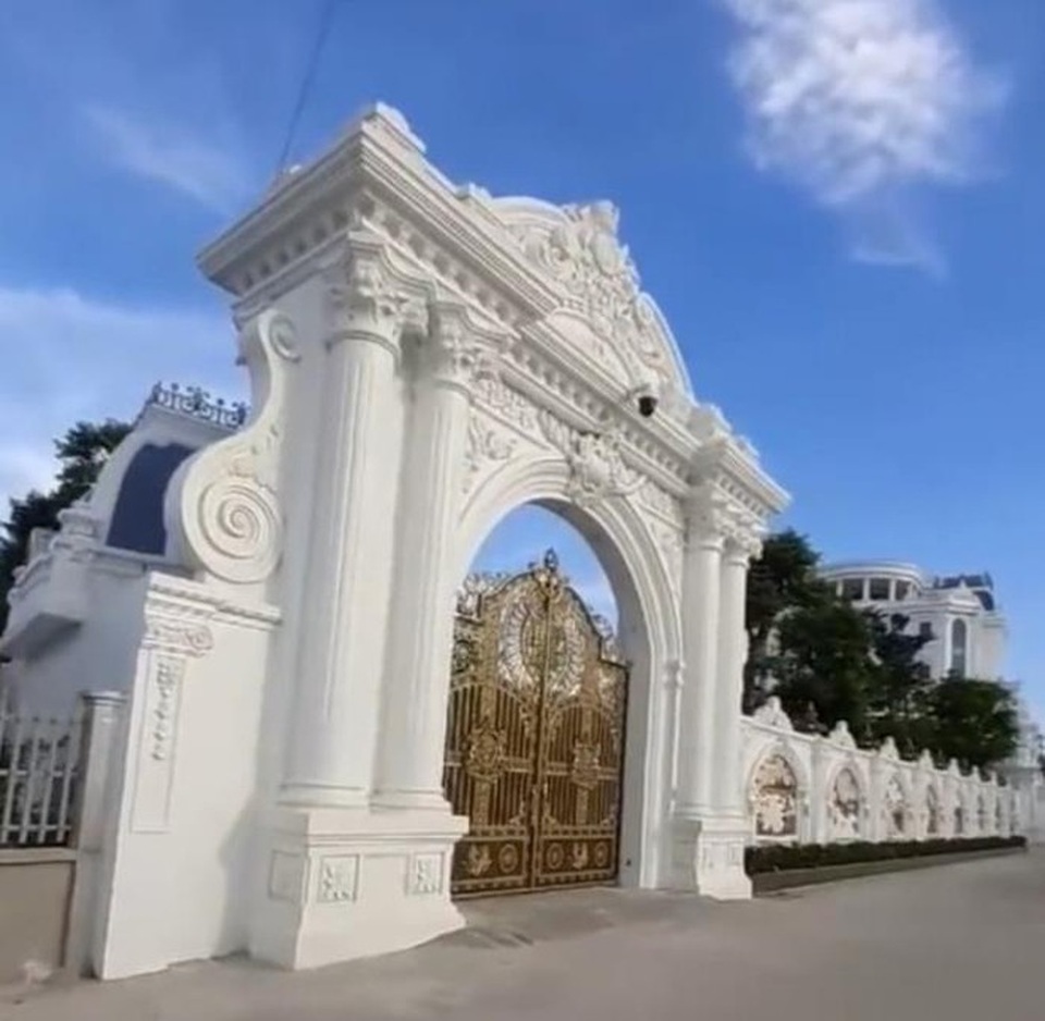 Choáng với gia sản đồ sộ của những đại gia xăng dầu “ngã ngựa” - 4 Choáng với gia sản đồ sộ của những đại gia xăng dầu “ngã ngựa” - 4