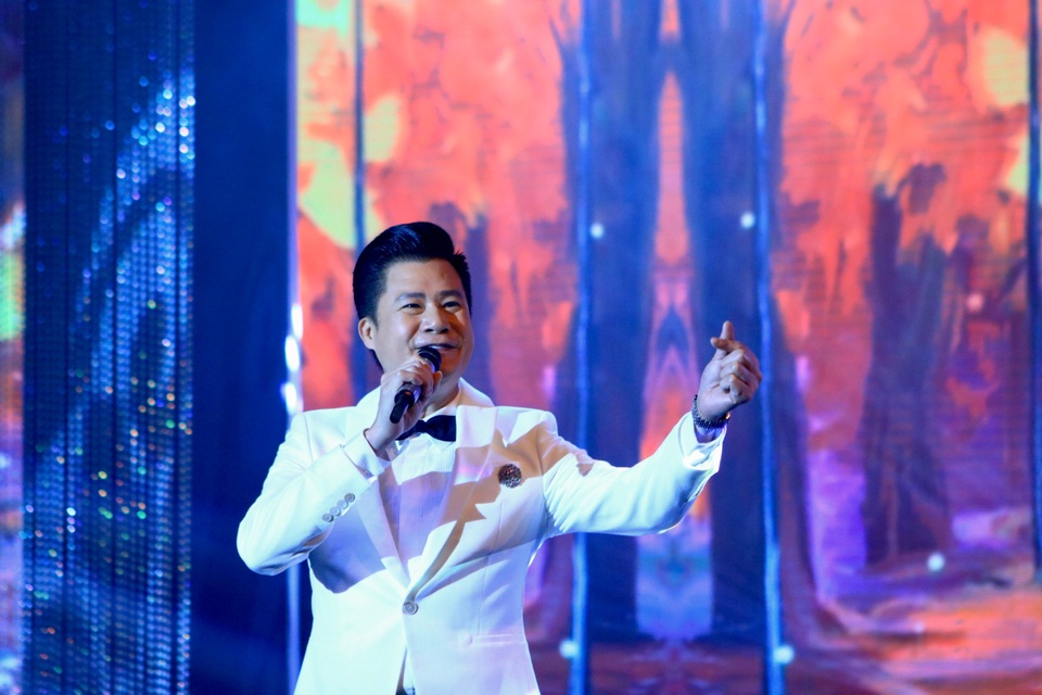 Quang Dũng kể chuyện đời trong 20 năm theo nghiệp cầm ca - 2 Quang Dũng kể chuyện đời trong 20 năm theo nghiệp cầm ca - 2