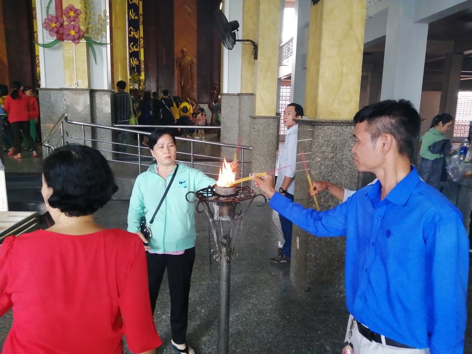 Bạc Liêu: Du khách tấp nập về Thánh đường lớn nhất ĐBSCL ngày đầu năm - 13 Bạc Liêu: Du khách tấp nập về Thánh đường lớn nhất ĐBSCL ngày đầu năm - 13