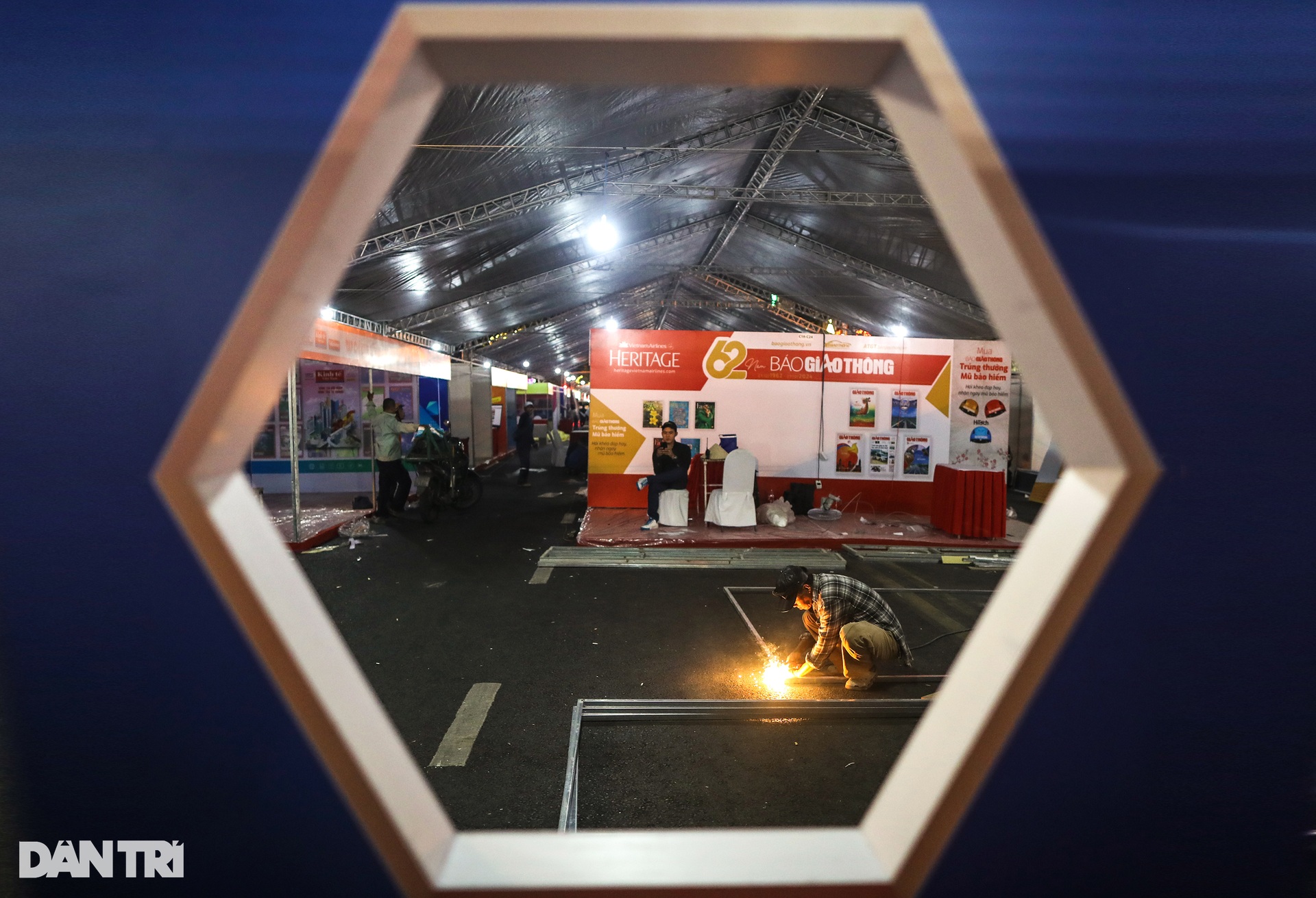 Báo Dân trí tất bật chuẩn bị cho Hội Báo toàn quốc 2024 - 8 Báo Dân trí tất bật chuẩn bị cho Hội Báo toàn quốc 2024 - 8