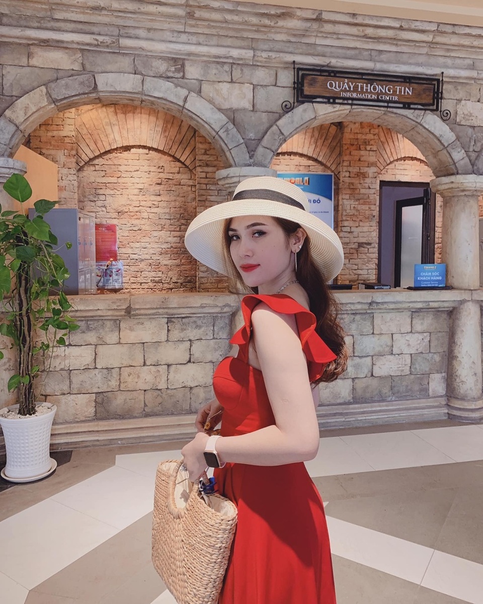 Trang Nguyễn Gia Lai - Cửa hàng chuyên váy đầm cho phái đẹp - 3 Trang Nguyễn Gia Lai - Cửa hàng chuyên váy đầm cho phái đẹp - 3