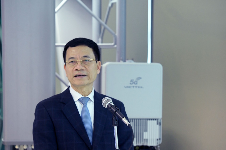 Viettel thực hiện cuộc gọi 5G đầu tiên trên thiết bị 5G Made in Việt Nam, Made by Viettel - 2 Viettel thực hiện cuộc gọi 5G đầu tiên trên thiết bị 5G Made in Việt Nam, Made by Viettel - 2