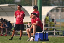 HLV Polking: "Án phạt với Hoàng Thịnh là quá nặng!"