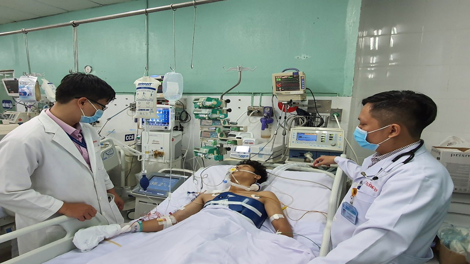 Dùng kỹ thuật cổ xưa cứu sống nạn nhân bị điện giật - 3