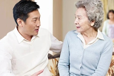 Tôi đã cư xử đáng xấu hổ với người phụ nữ đơn thân, khiến con trai “ế” vợ