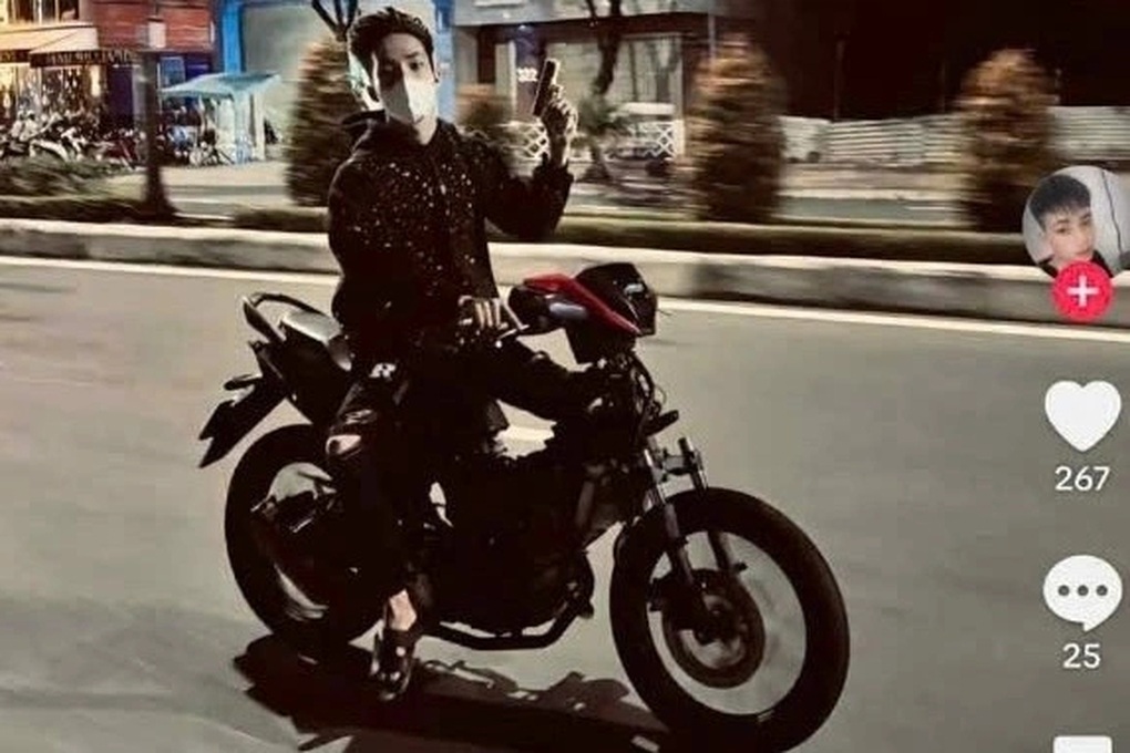 Lộ diện chủ tài khoản “Lê Dưỡng” phát trực tiếp thách thức công an - 1 Lộ diện chủ tài khoản “Lê Dưỡng” phát trực tiếp thách thức công an