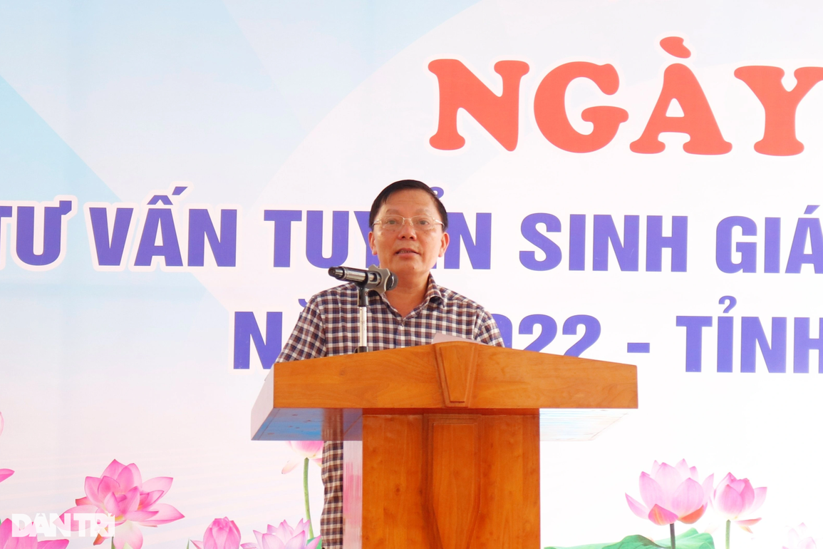 Hơn 1.200 học sinh được tư vấn tuyển sinh giáo dục nghề nghiệp - 3 Hơn 1.200 học sinh được tư vấn tuyển sinh giáo dục nghề nghiệp - 3