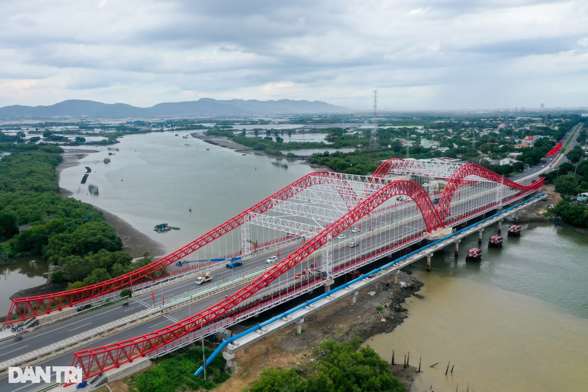 Cầu Cỏ May cách điệu cánh chim hải âu tung cánh tại cửa ngõ Vũng Tàu - 3 Cầu Cỏ May cách điệu cánh chim hải âu tung cánh tại cửa ngõ Vũng Tàu - 3