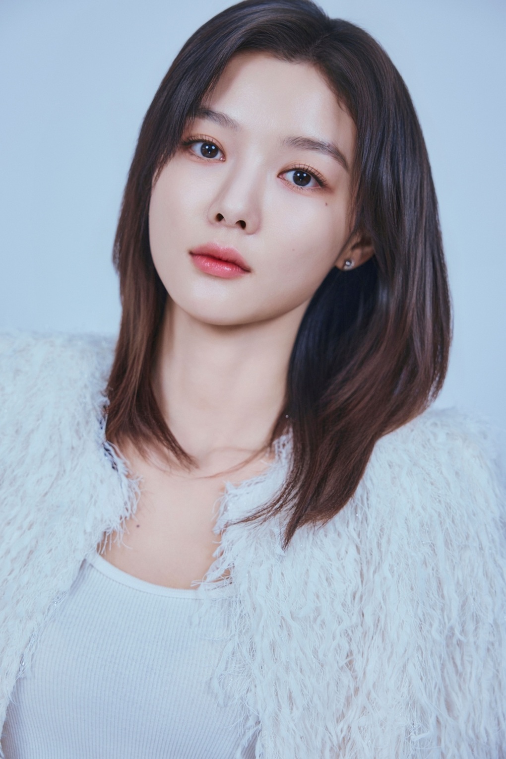 Em gái quốc dân xứ Hàn lột xác với vai diễn ái kỷ đầy ám ảnh trong “Dear X” - 5