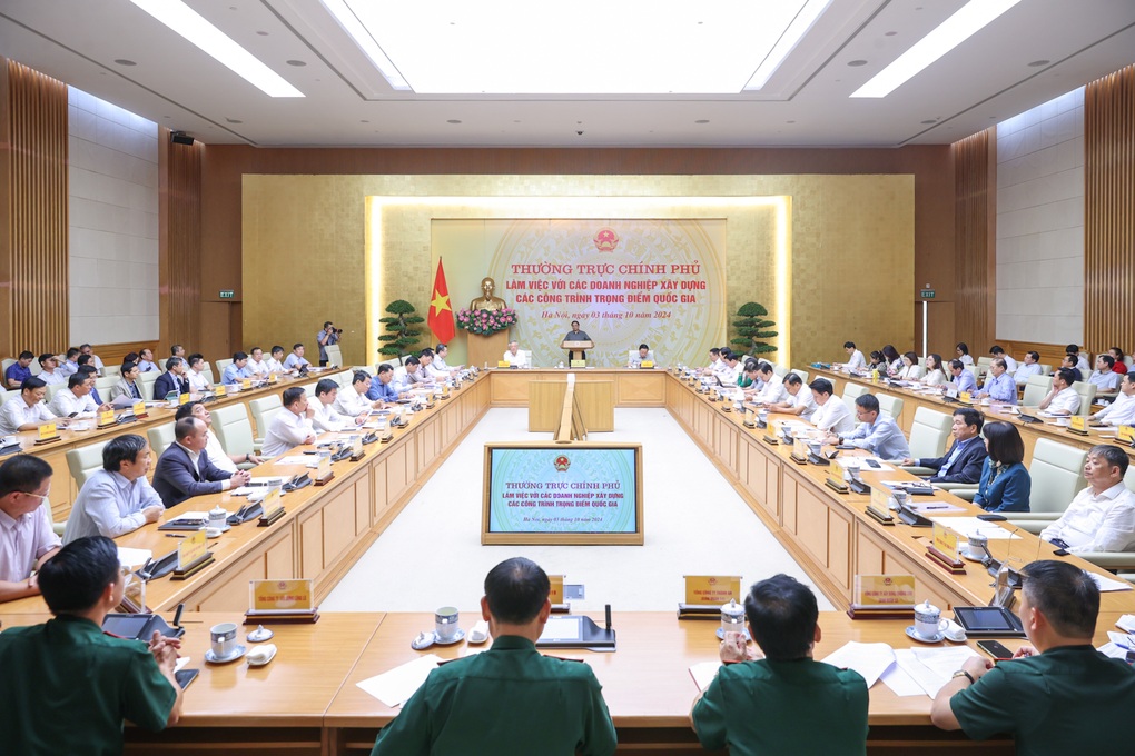 Thủ tướng kêu gọi doanh nghiệp cùng xây các công trình tầm cỡ của đất nước - 3 Thủ tướng kêu gọi doanh nghiệp cùng xây các công trình tầm cỡ của đất nước - 3