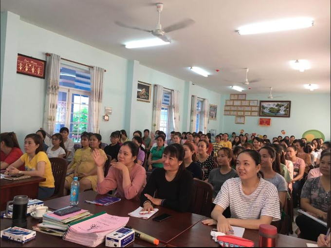 Buổi tập huấn cho giáo viên ở huyện Bình Chánh.