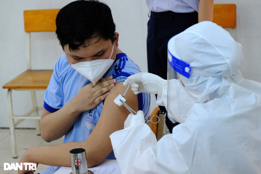 Bình Dương lên kế hoạch tiêm vaccine cho 180.000 trẻ 12-17 tuổi - 1 Bình Dương lên kế hoạch tiêm vaccine cho 180.000 trẻ 12-17 tuổi - 1