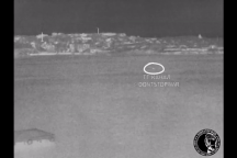 Mắc kẹt trong lưới bảo vệ Nga, xuồng cảm tử nghi của Ukraine phát nổ