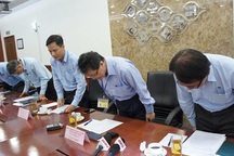 Lãnh đạo Formosa cúi đầu xin lỗi sau phát ngôn gây sốc về thảm trạng cá chết