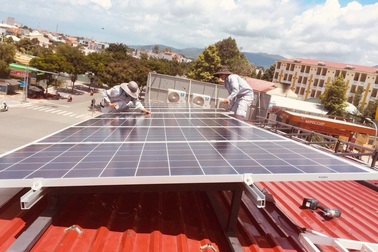 TPHCM: Thanh toán 80 tỷ đồng tiền điện mặt trời cho người dân