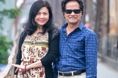 Chế Linh tiết lộ về người phụ nữ quyền lực “giữ chân” ông gần 50 năm qua