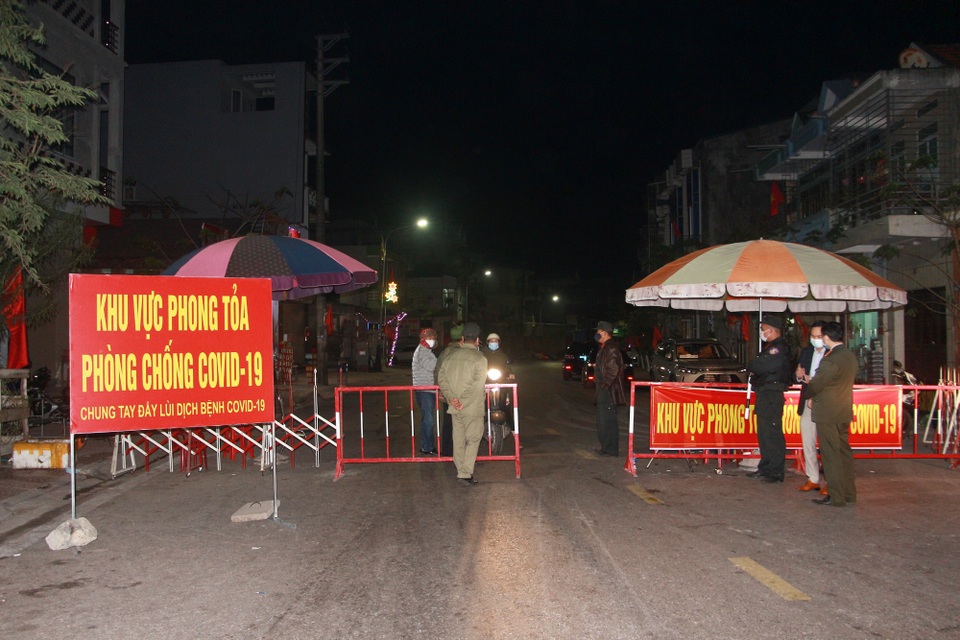 Quảng Ninh phong tỏa tạm thời 6 xã, thị trấn tại đảo Vân Đồn - 1 Quảng Ninh phong tỏa tạm thời 6 xã, thị trấn tại đảo Vân Đồn - 1
