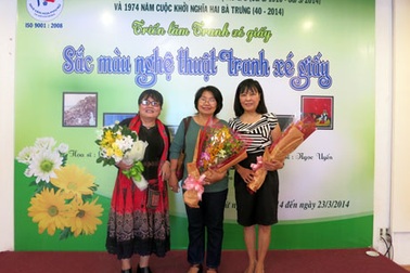 Những người phụ nữ thổi hồn cho… giấy vụn