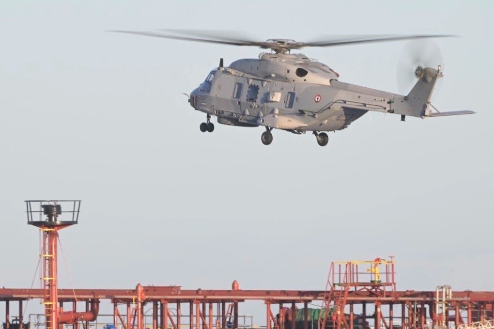 Pháp bắt giữ tàu dầu liên quan đến Nga - 1