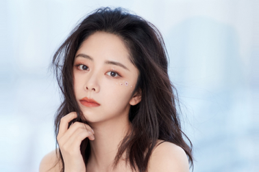 Thực hư tin đồn Đàm Tùng Vận kết hôn, được chồng đại gia chống lưng