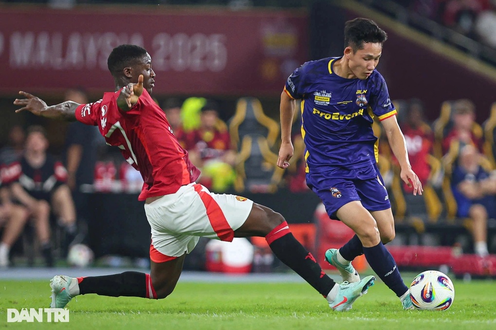 Hai Long chia sẻ về màn trình diễn trước Man Utd, quyết đánh bại Malaysia - 1