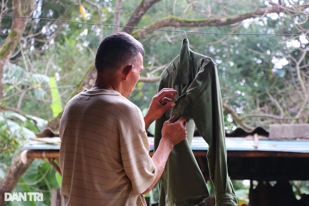Hai người phụ nữ trong gia đình cùng khổ, ước có bữa ăn tươm tất - 2 Hai người phụ nữ trong gia đình cùng khổ, ước có bữa ăn tươm tất - 2