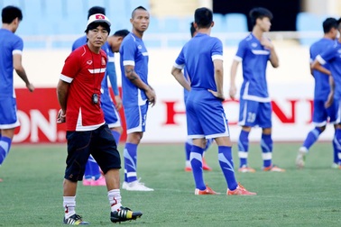 HLV Miura dành đòn bất ngờ nào cho Iraq?