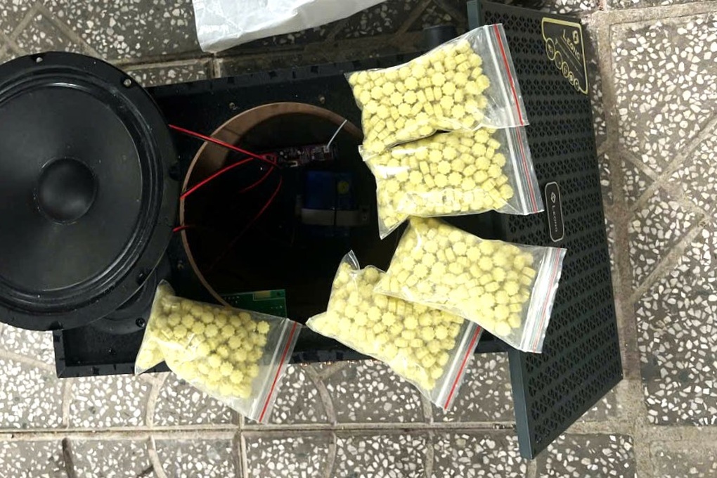 Triệt phá đường dây mua ma túy từ TPHCM về bán ở Sóc Trăng - 2 Triệt phá đường dây mua ma túy từ TPHCM về bán ở Sóc Trăng - 2