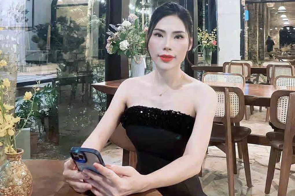 Nữ nghi phạm bị tạm giữ khi đang trên xe khách trốn vào TPHCM - 2 Nữ nghi phạm bị tạm giữ khi đang trên xe khách trốn vào TPHCM - 2