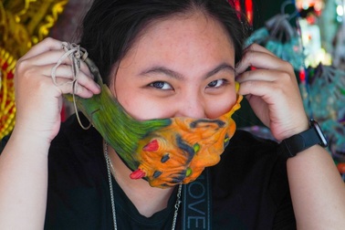 Không khí Halloween ngập tràn đường phố TPHCM