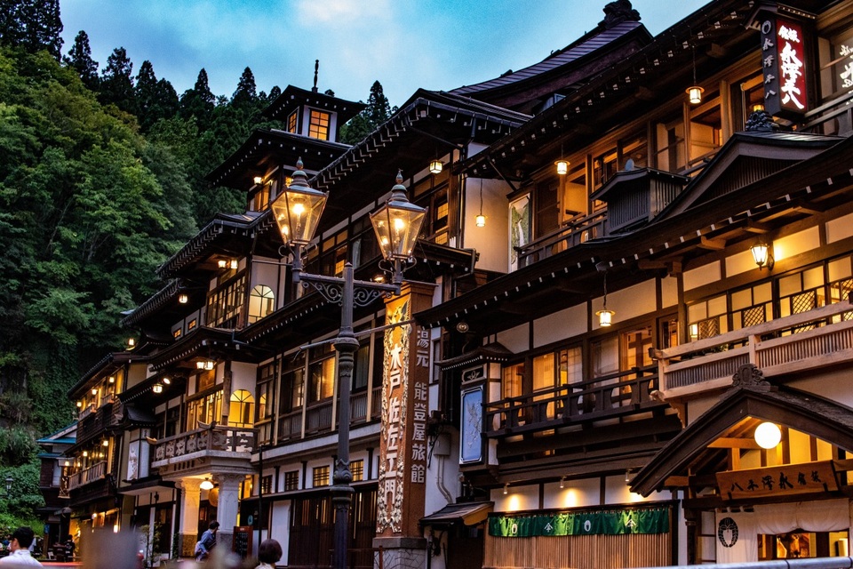 Lạc vào xứ thần tiên trong tuyết trắng ở thị trấn onsen đẹp nhất mùa đông - 5 Lạc vào xứ thần tiên trong tuyết trắng ở thị trấn onsen đẹp nhất mùa đông - 5