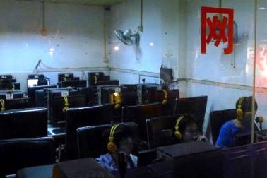 Game thủ “ẩn dật” trong quán nét suốt 6 năm