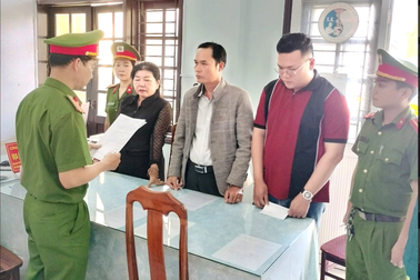 Vụ giám đốc phòng giao dịch lừa đảo hơn 14 tỷ đồng: Bắt thêm 3 bị can